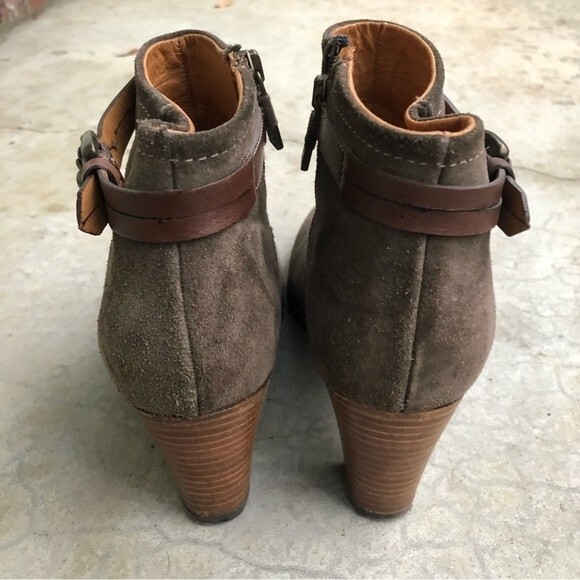 Alberto Fermani Suede Ankle Boots Booties Heeled Brown Taupe Euro 37 - Picture 4 of 6